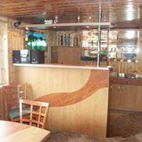 Restaurace a bary
